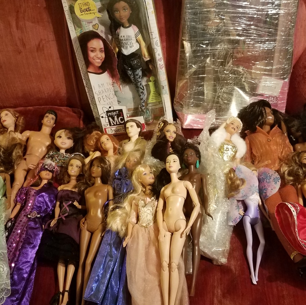 Bundle of barbies